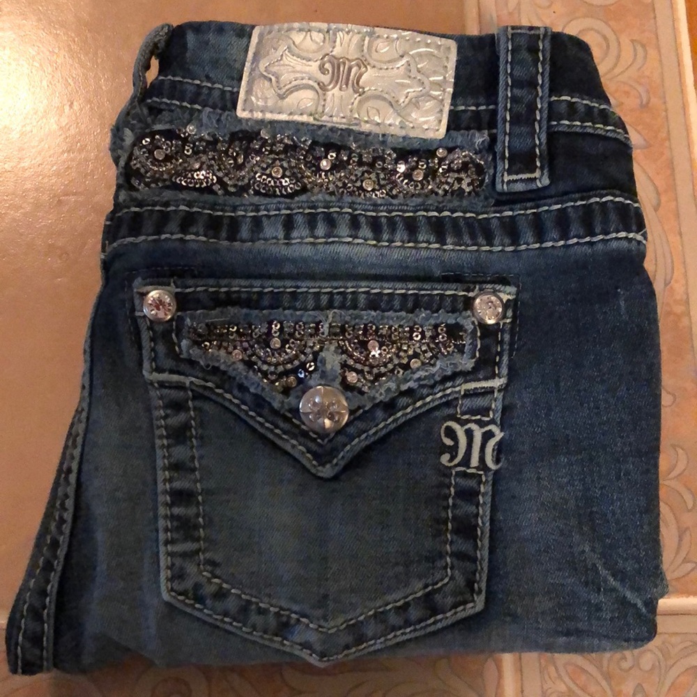 EUC Miss Me Distressed Jeans